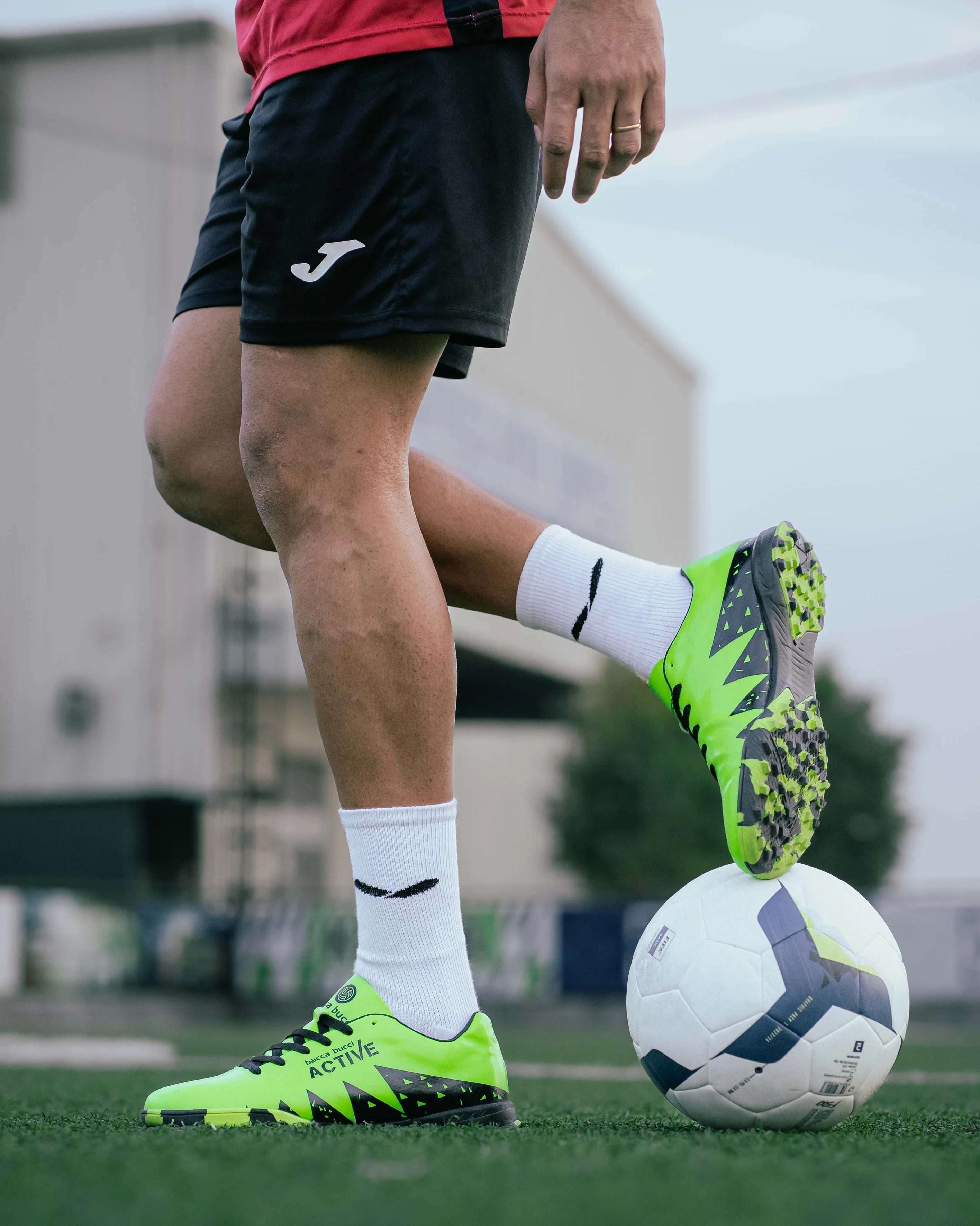 Bacca Bucci Neon Strike - Image 2